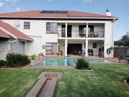 4 Bedroom House in Dalpark