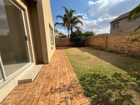 2 Bedroom Townhouse in Heuwelsig Estate