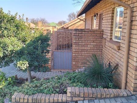 2 Bedroom Townhouse in Highveld