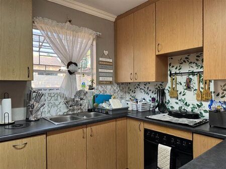 3 Bedroom Townhouse in Heuweloord