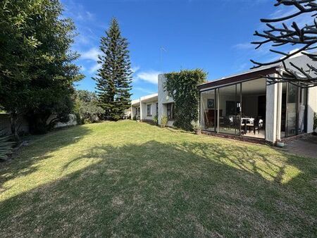 3 Bedroom House in Gonubie