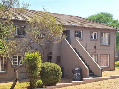 2 Bedroom Apartment in Wilgeheuwel