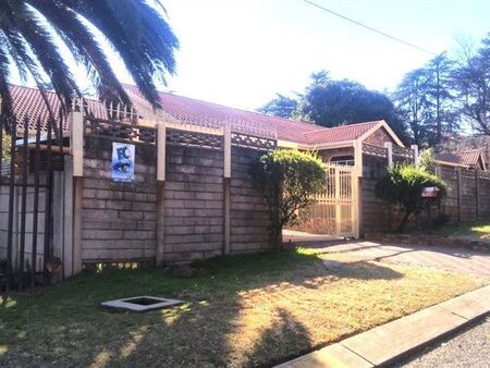 4 Bedroom House in Wilro Park