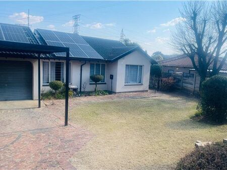 2 Bedroom House in Wilgeheuwel