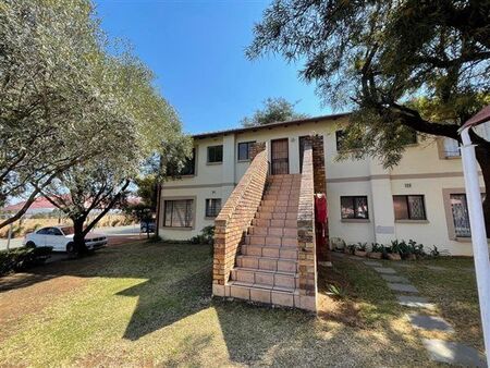 2 Bedroom Apartment in Wilgeheuwel