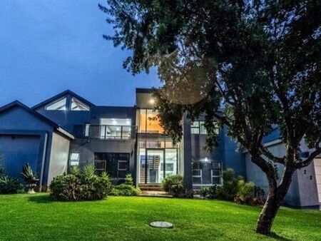 6 Bedroom House in The Hills