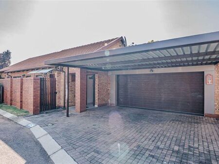 3 Bedroom House in Willow Park Manor