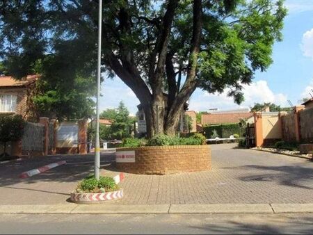2 Bedroom Townhouse in Equestria