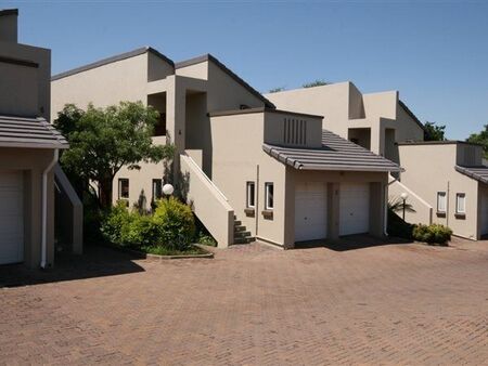 3 Bedroom Townhouse in Woodhill