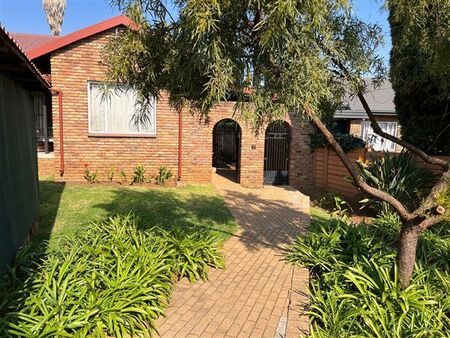3 Bedroom Duet in Garsfontein