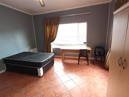 4 Bedroom House in Hatfield