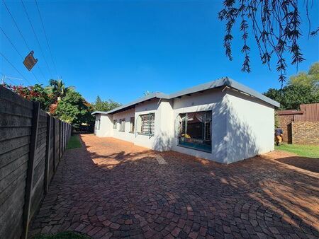 4 Bedroom House in Pretoria North