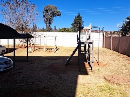 2 Bedroom Apartment in Chantelle