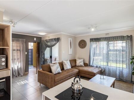 3 Bedroom House in Montana Park
