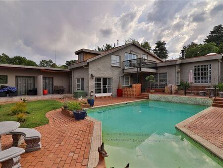 5 Bedroom House in Woodmead