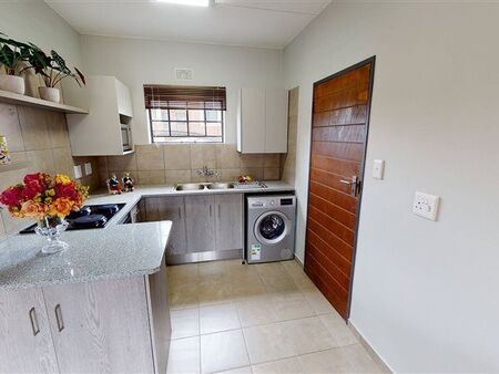 2 Bedroom Apartment in Orlando East