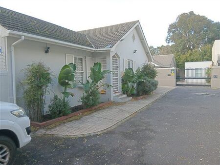 3 Bedroom House in Rondebosch