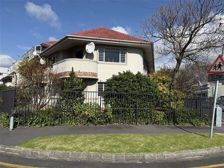 2 Bedroom Apartment in Rondebosch
