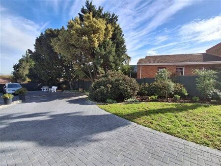 1 Bedroom House in Panorama