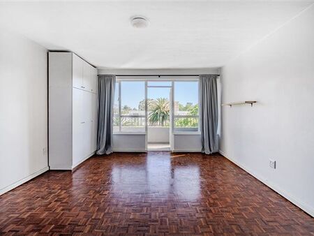 Studio Apartment in Wynberg Upper