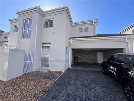3 Bedroom House in Century City