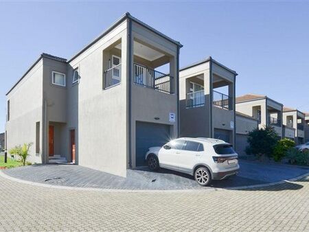 3 Bedroom House in Protea Heights