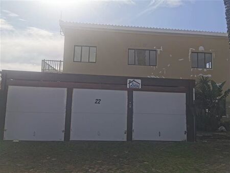 4 Bedroom House in Melkbosstrand