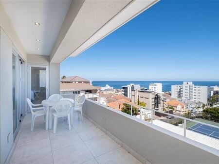 2 Bedroom Apartment in Bantry Bay