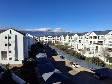 2 Bedroom Apartment in De Velde