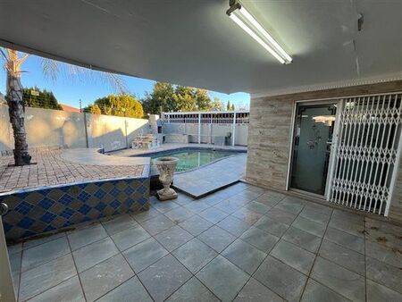 2 Bedroom House in El Toro Park