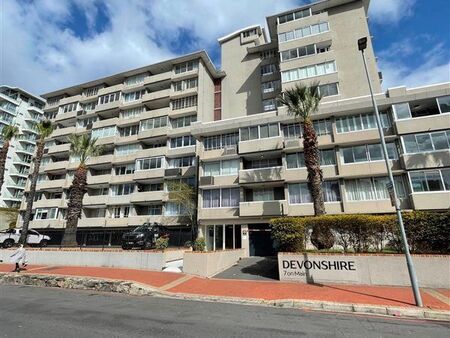 2 Bedroom Apartment in Green Point