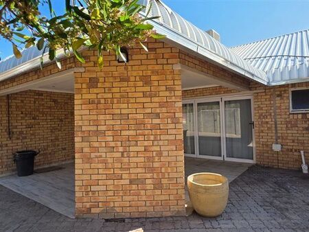 4 Bedroom House in Blydeville