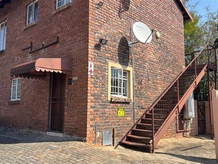 2 Bedroom Apartment in Sonheuwel