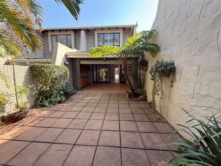 2 Bedroom Townhouse in Umhlanga Rocks