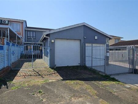 3 Bedroom House in Newlands West