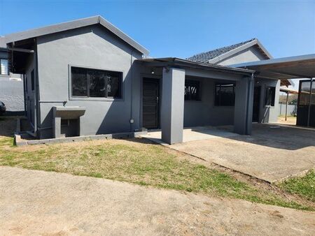 3 Bedroom House in Malvern