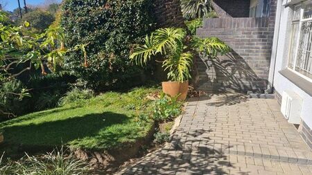 2 Bedroom apartment to rent in Craighall, Johannesburg