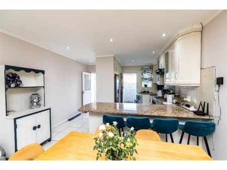 2 Bedroom House in Abbotsford