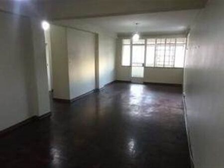 2.5 Bedroom Apartment in Arcadia