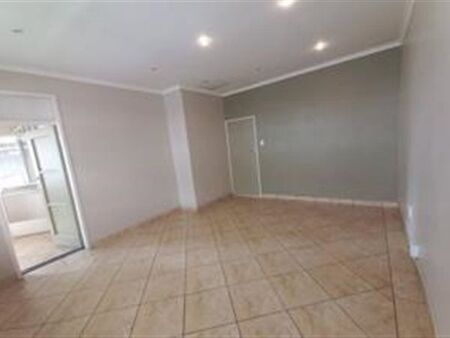 1.5 Bedroom Apartment in Arcadia