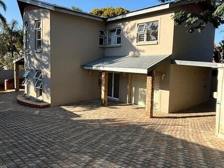 4 Bedroom House in Menlo Park
