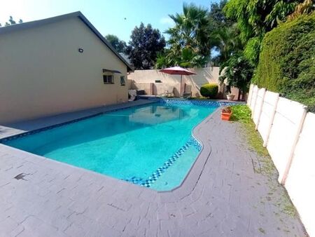 5 Bedroom House in Florauna