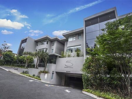 2 Bedroom Apartment in Morningside