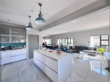 3 Bedroom Townhouse in Khyber Rock