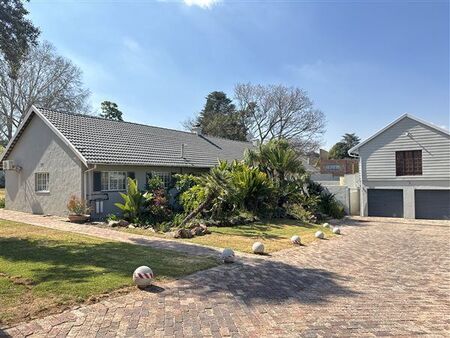 4 Bedroom House in Bryanston
