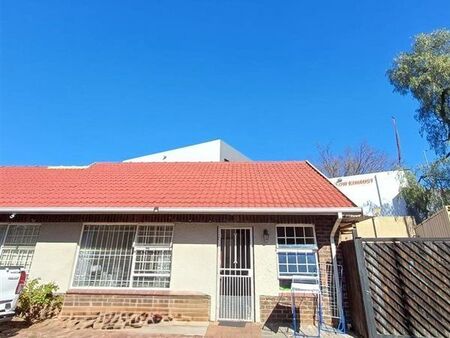 1 Bedroom Cluster in Blairgowrie