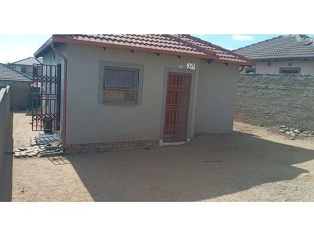 2 Bedroom House in Dainfern