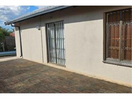 4 Bedroom House in Glen Marais