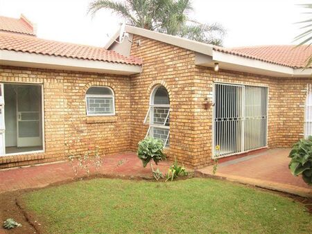1 Bedroom Simplex in Vanderbijlpark Sw