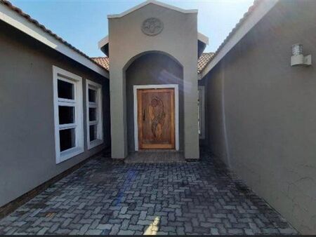 3 Bedroom Townhouse in Duncanville